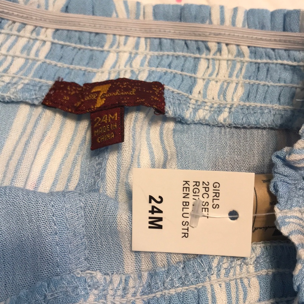 7 for all mankind 2 piece set! Size 24 months! - Picture 5 of 8
